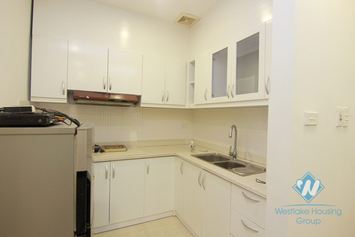 One bedroom apartment for rent in Ba Dinh, near Truc bach and West lake